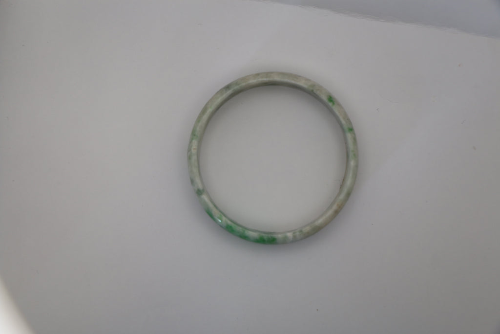 Jade Bangle - Natural Snow Green