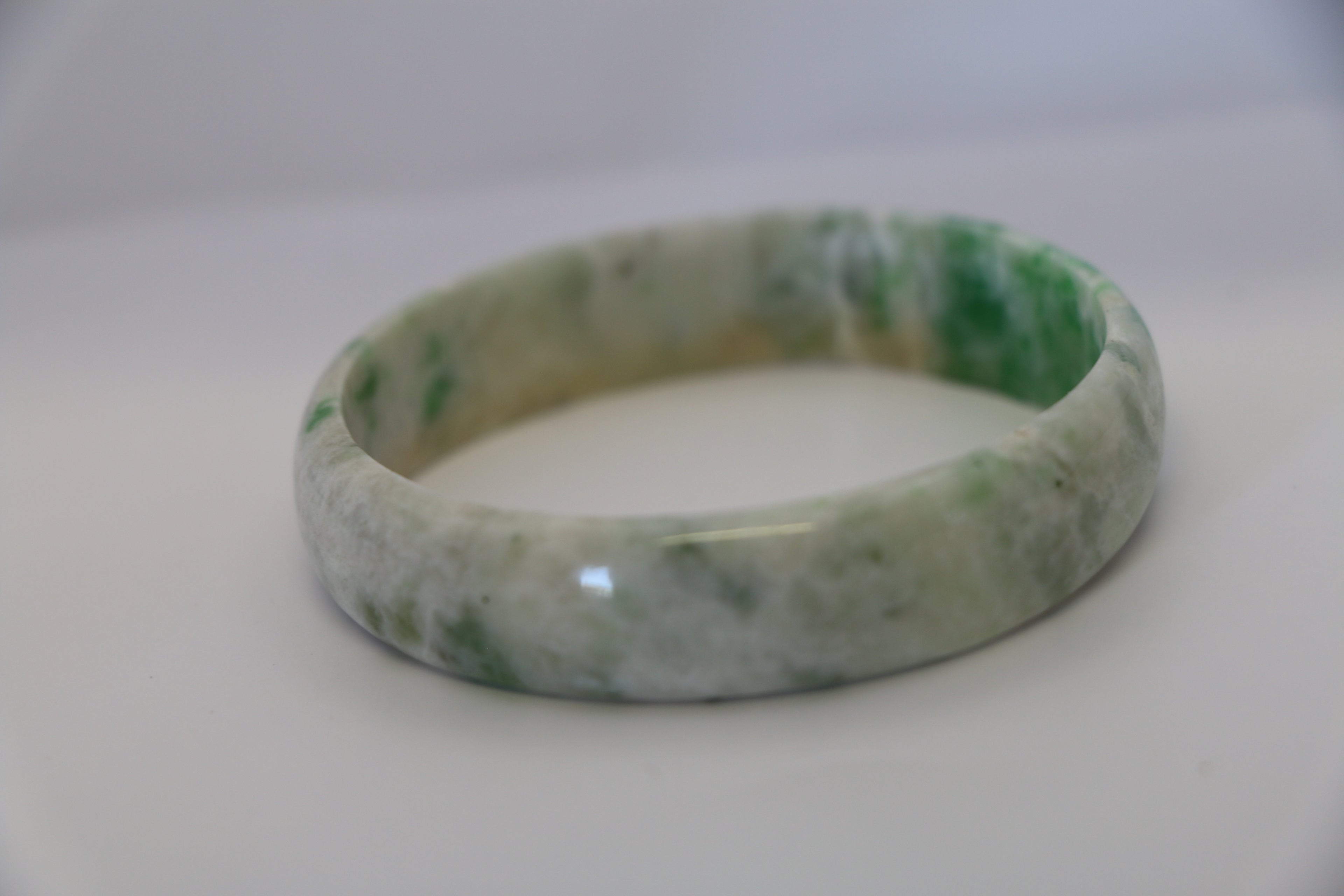 Jade Bangle - Natural Snow Green