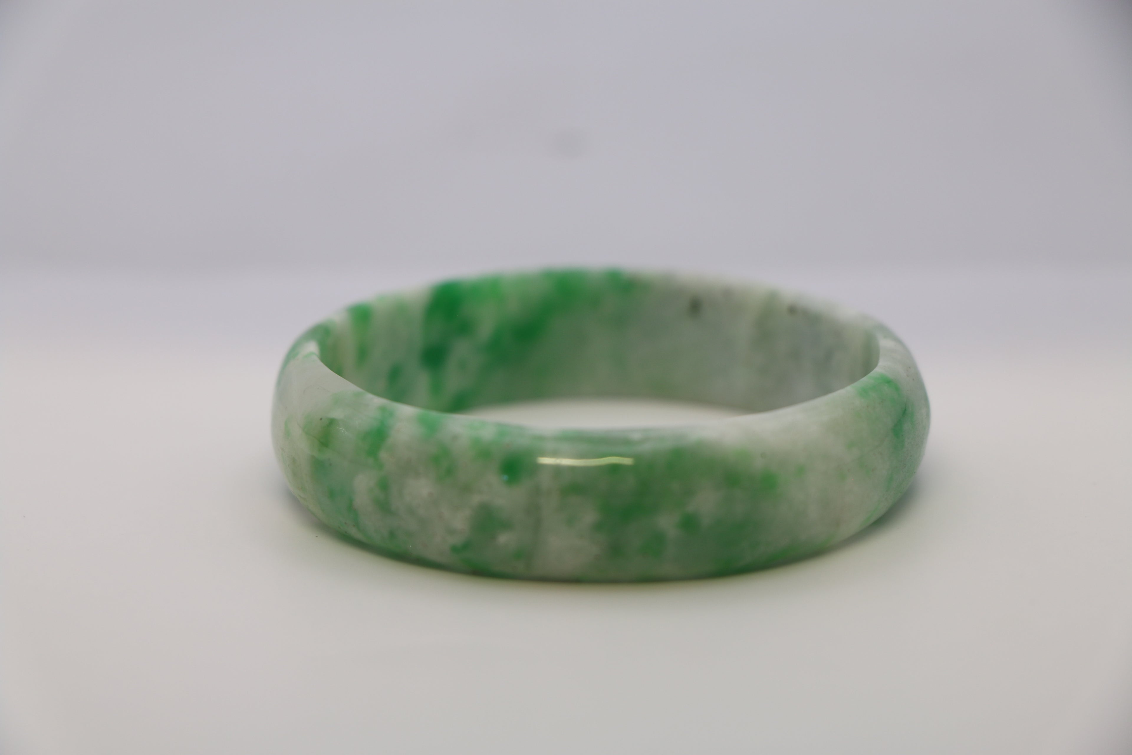 Jade Bangle - Natural Snow Green