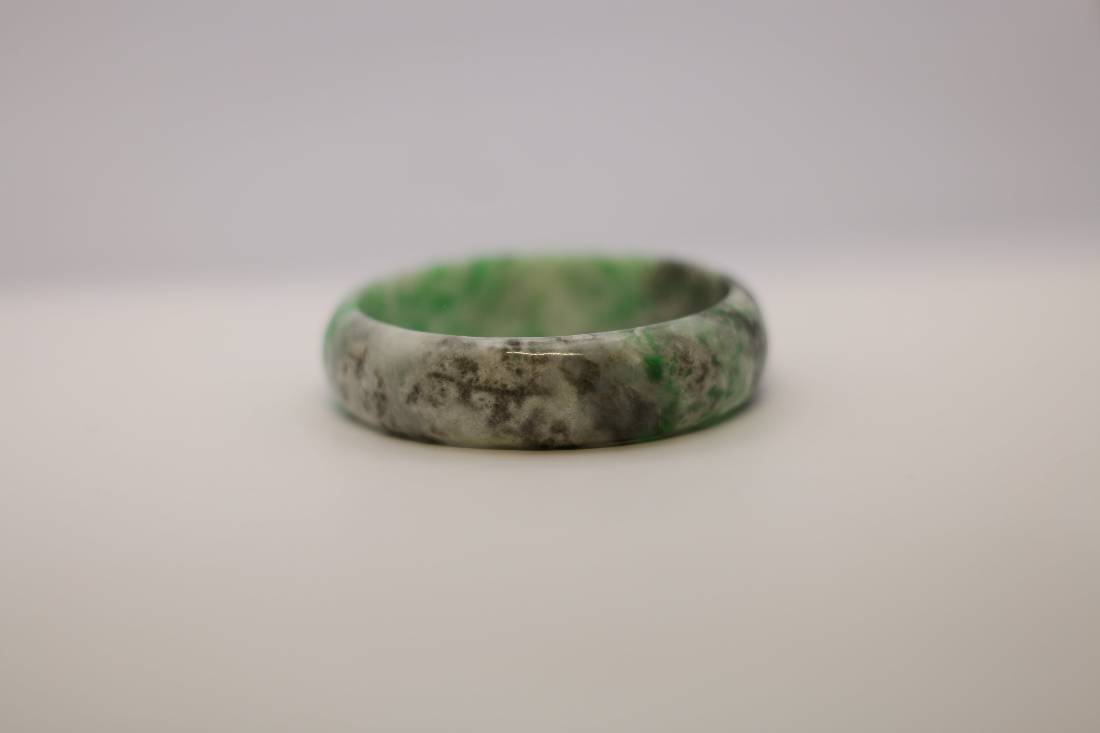 Jade Bangle - Natural Snow Green