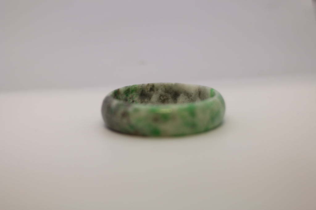 Jade Bangle - Natural Snow Green