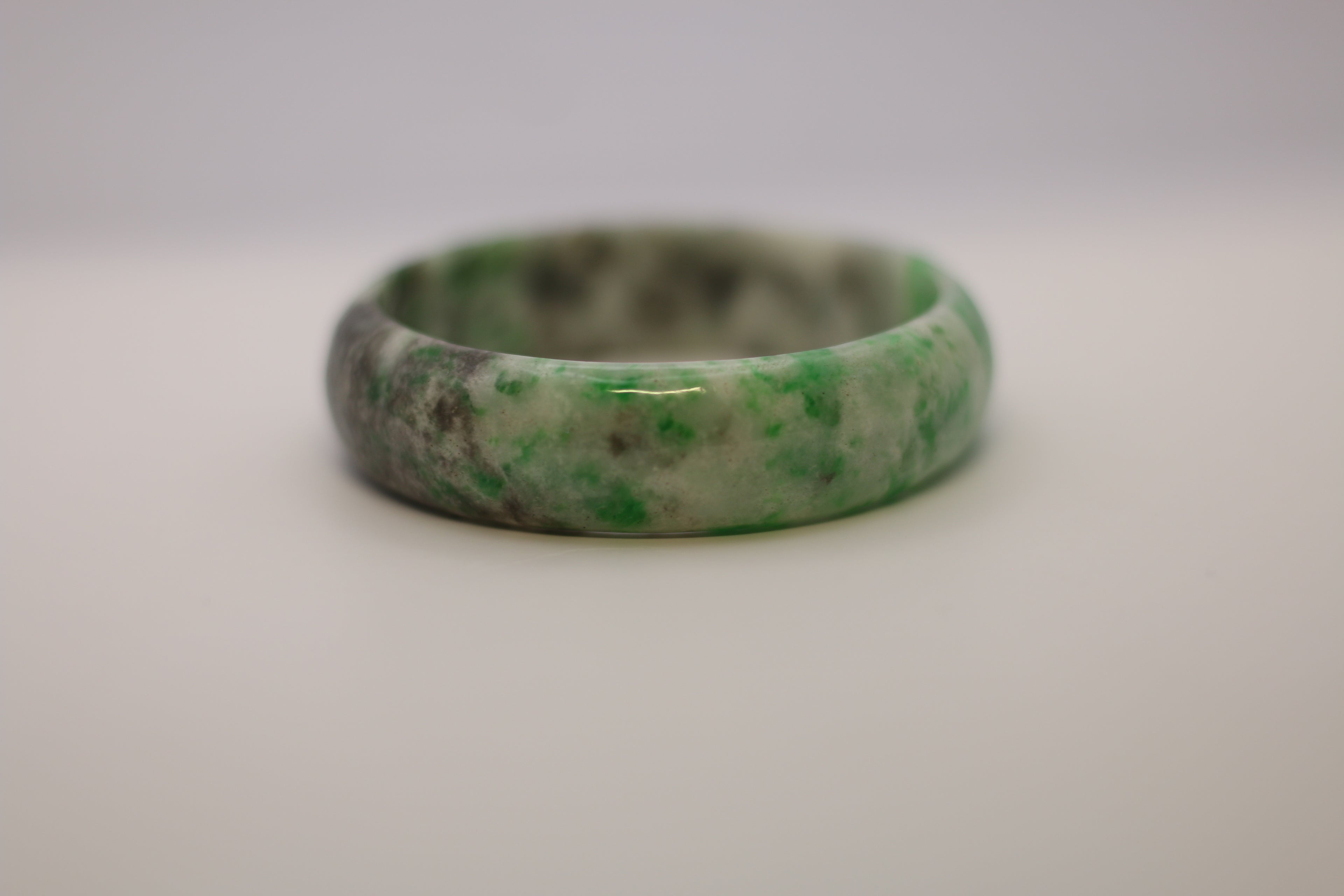 Jade Bangle - Natural Snow Green