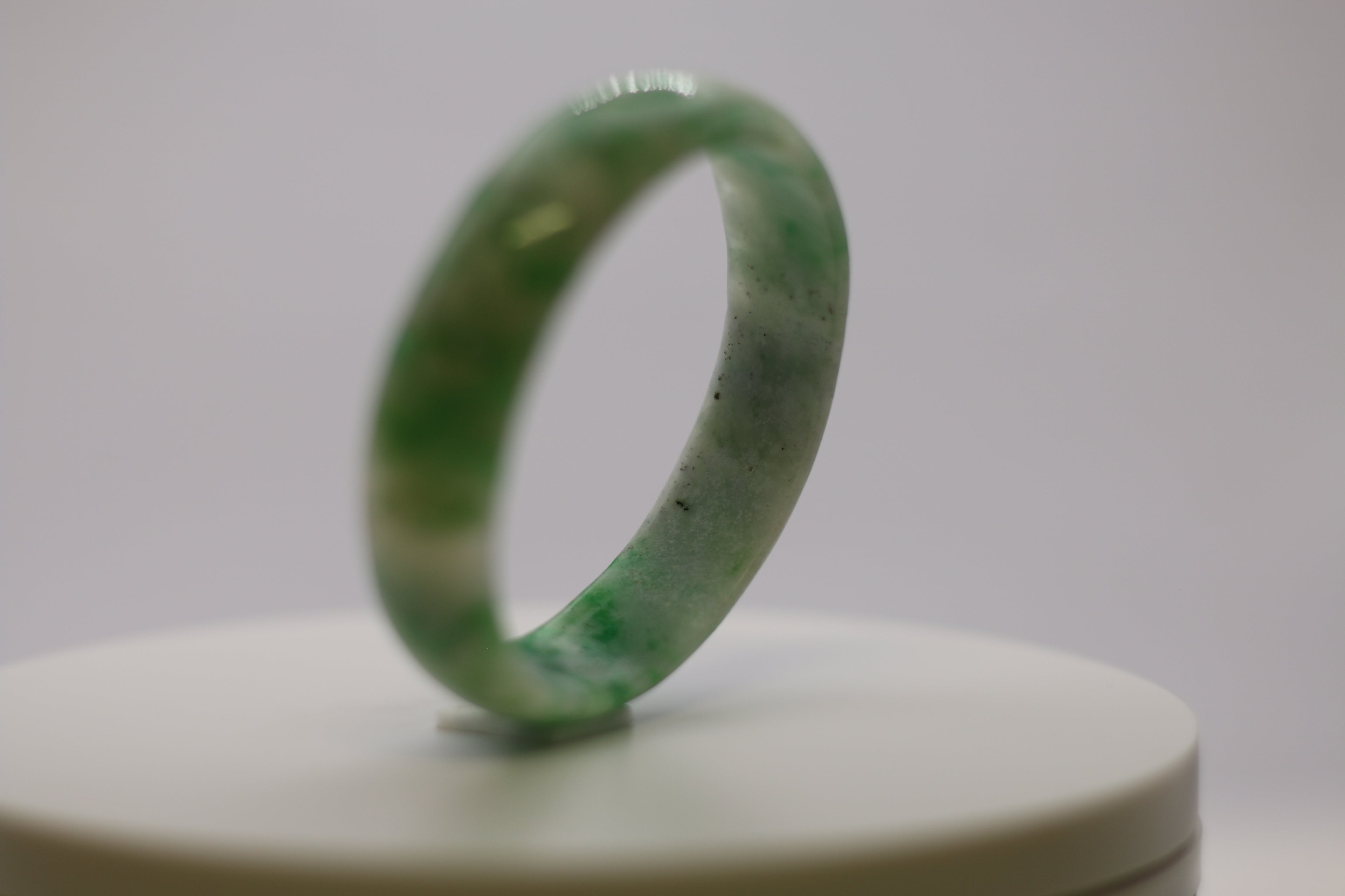 Jade Bangle - Natural Snow Green